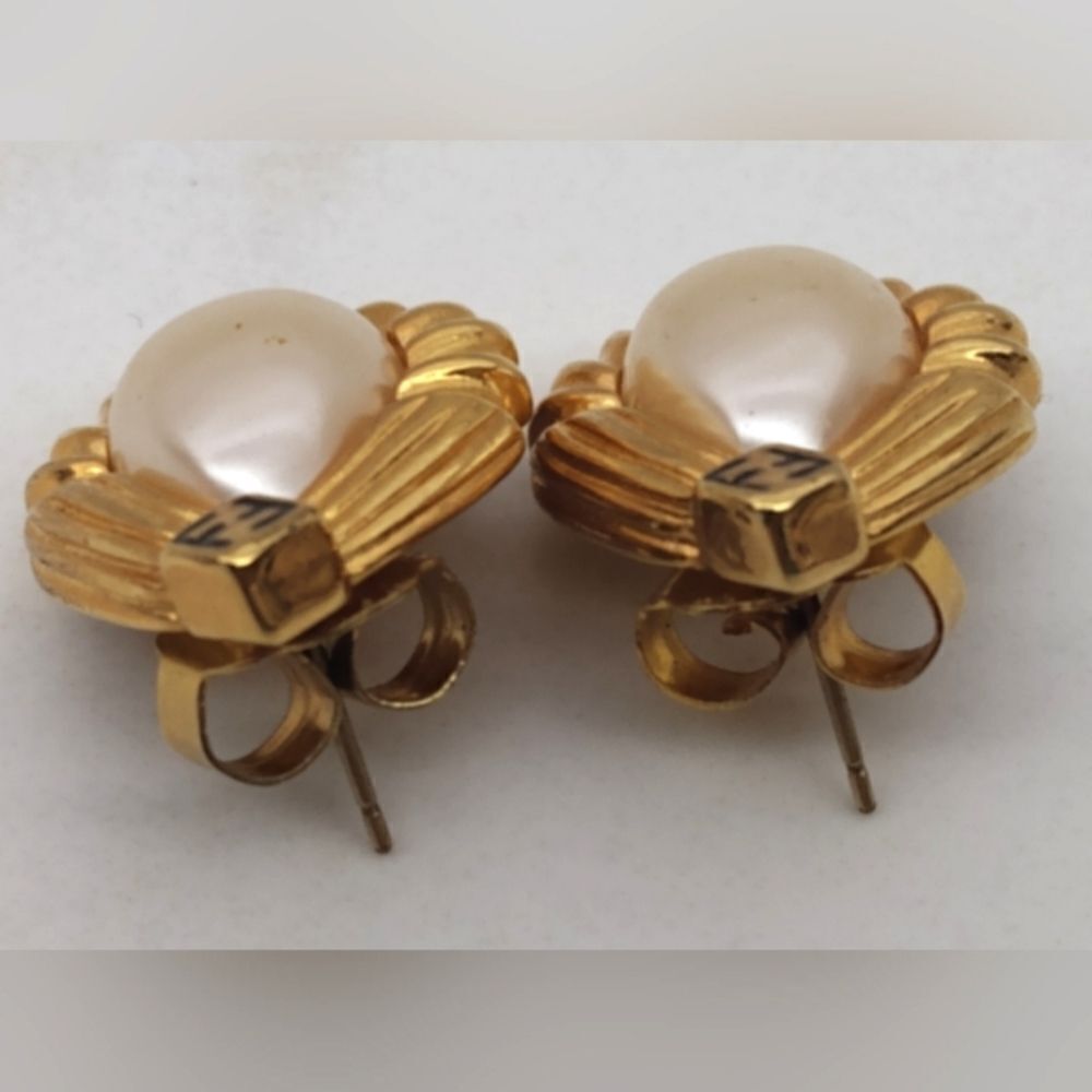 Fendi Pearl Gold Tone Vintage Pierced Earrings - Picture 7 of 13
